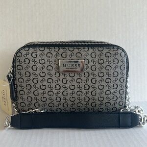 New GUESS LOGO Crossbody Purse